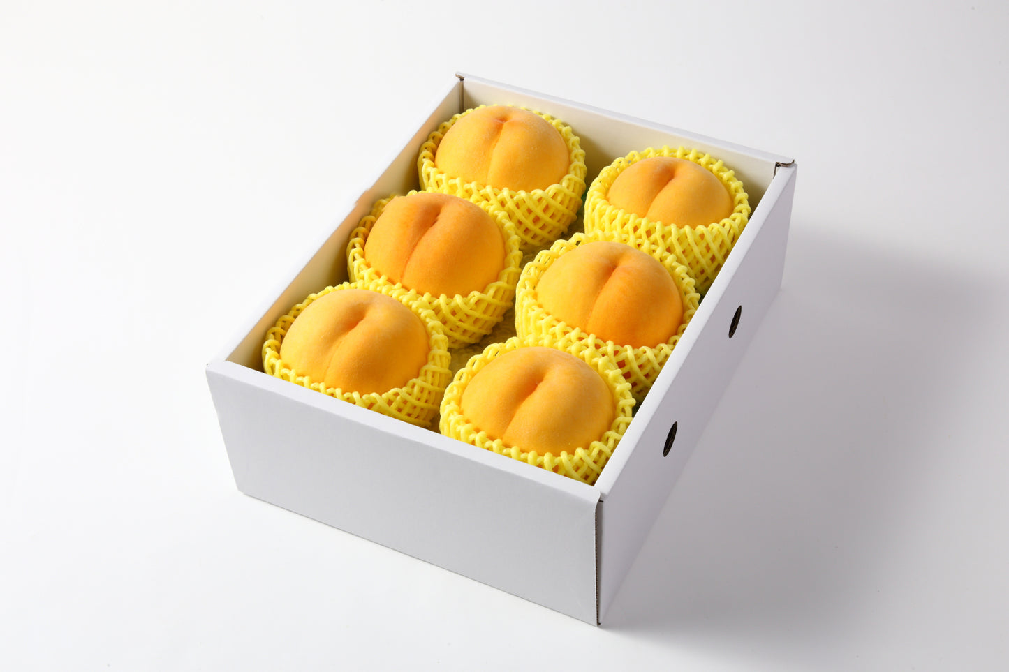【秀品】品種おまかせ黄桃(山形県産) ※8月下旬〜10月上旬お届け